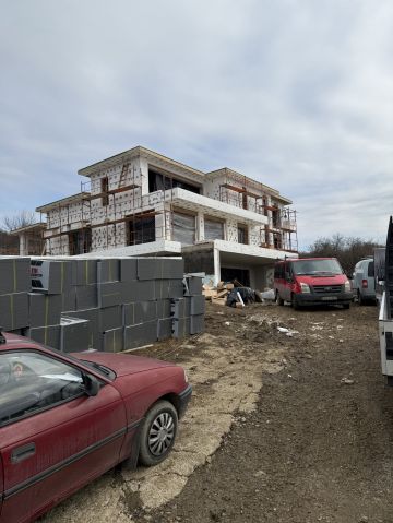 csaladi_hazak-eger__kekfrankos-img3613.jpg